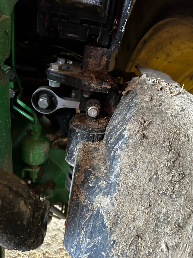 Tracteur chargeur JOHN DEERE 6100M - photo slide 9
