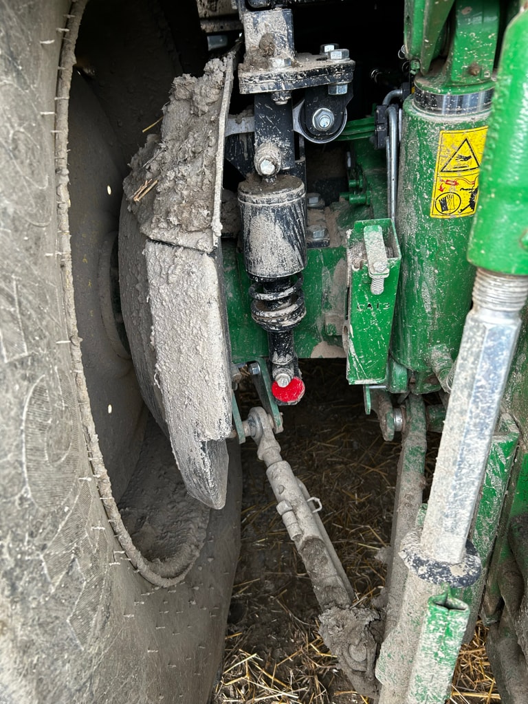 Tracteur chargeur JOHN DEERE 6140M - photo slide 9