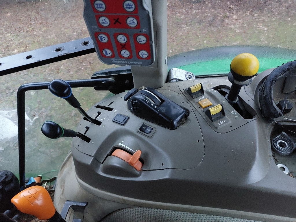 Tracteur chargeur JOHN DEERE 5085M - photo slide 13
