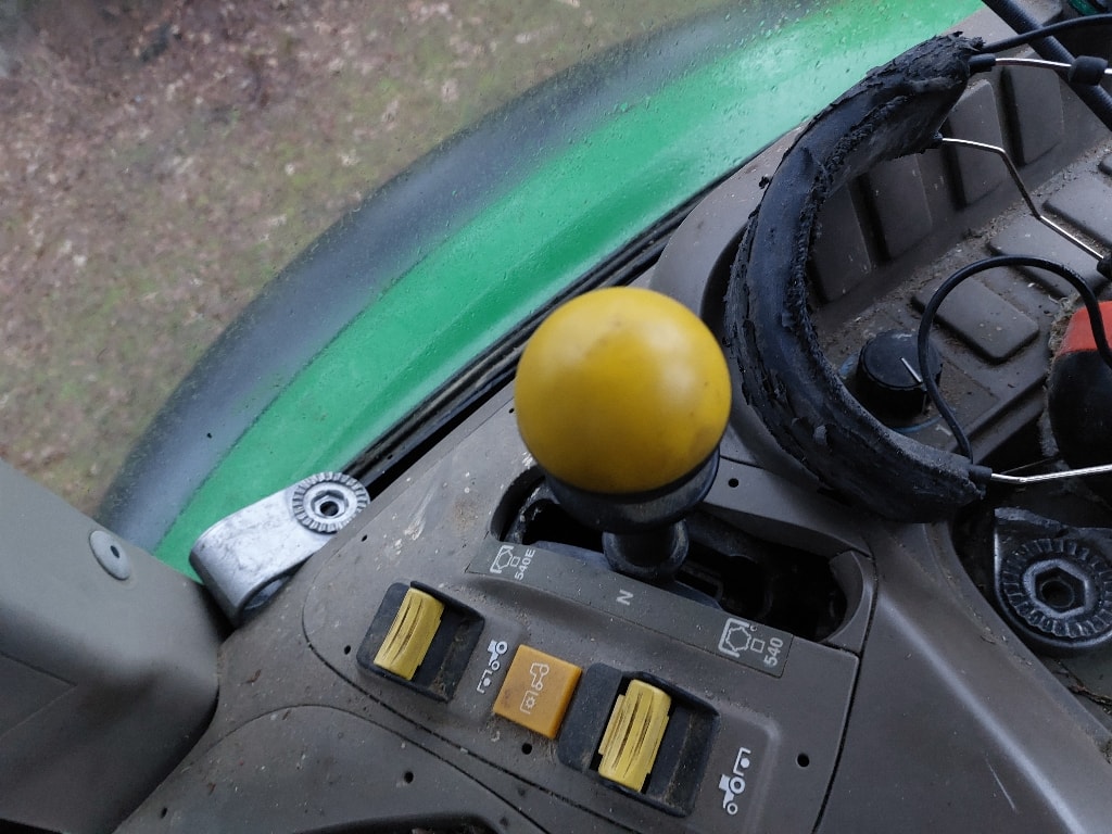 Tracteur chargeur JOHN DEERE 5085M - photo slide 12