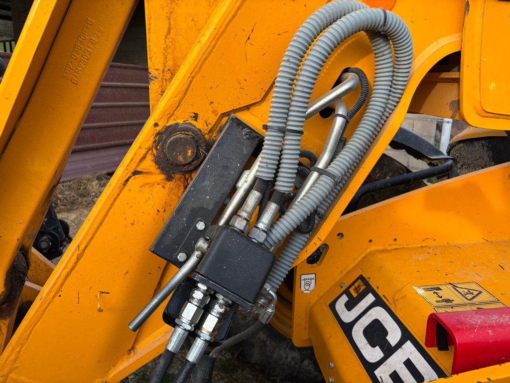 Telescopique JCB 538-60 AGRI SUPER DTVT - photo slide 9