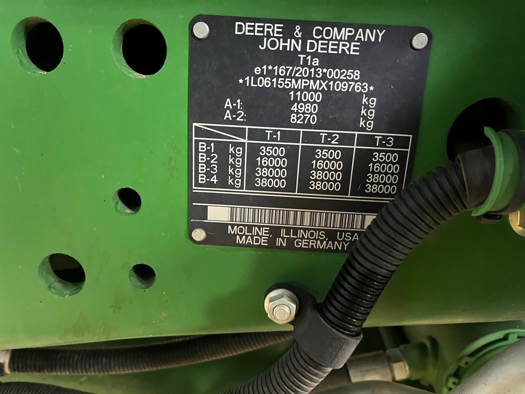 Tracteur JOHN DEERE 6155 M COMMAND QUAD  - photo slide 15