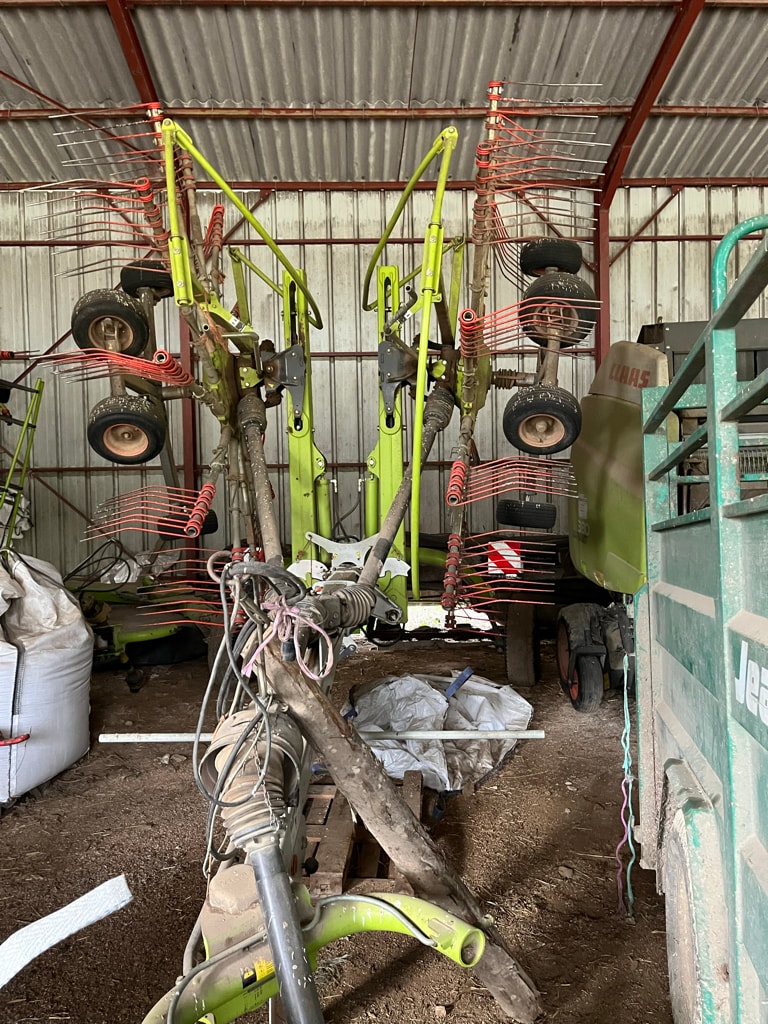 Andaineur CLAAS LINER 2700 - photo slide 6