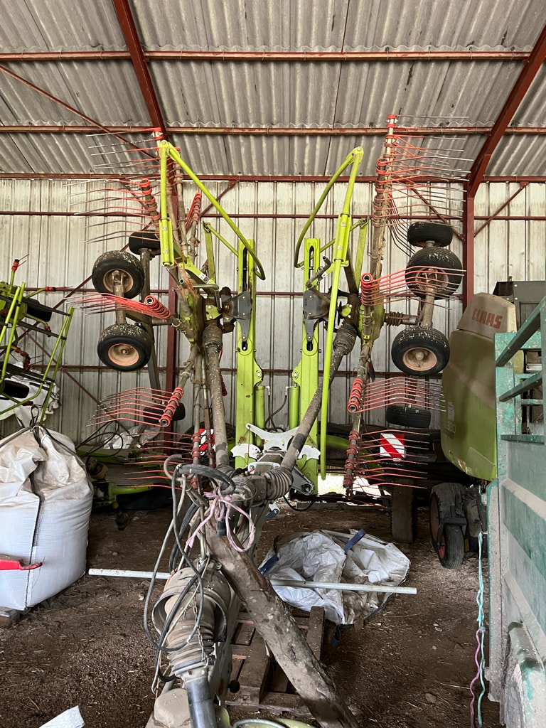 Andaineur CLAAS LINER 2700 - photo slide 16