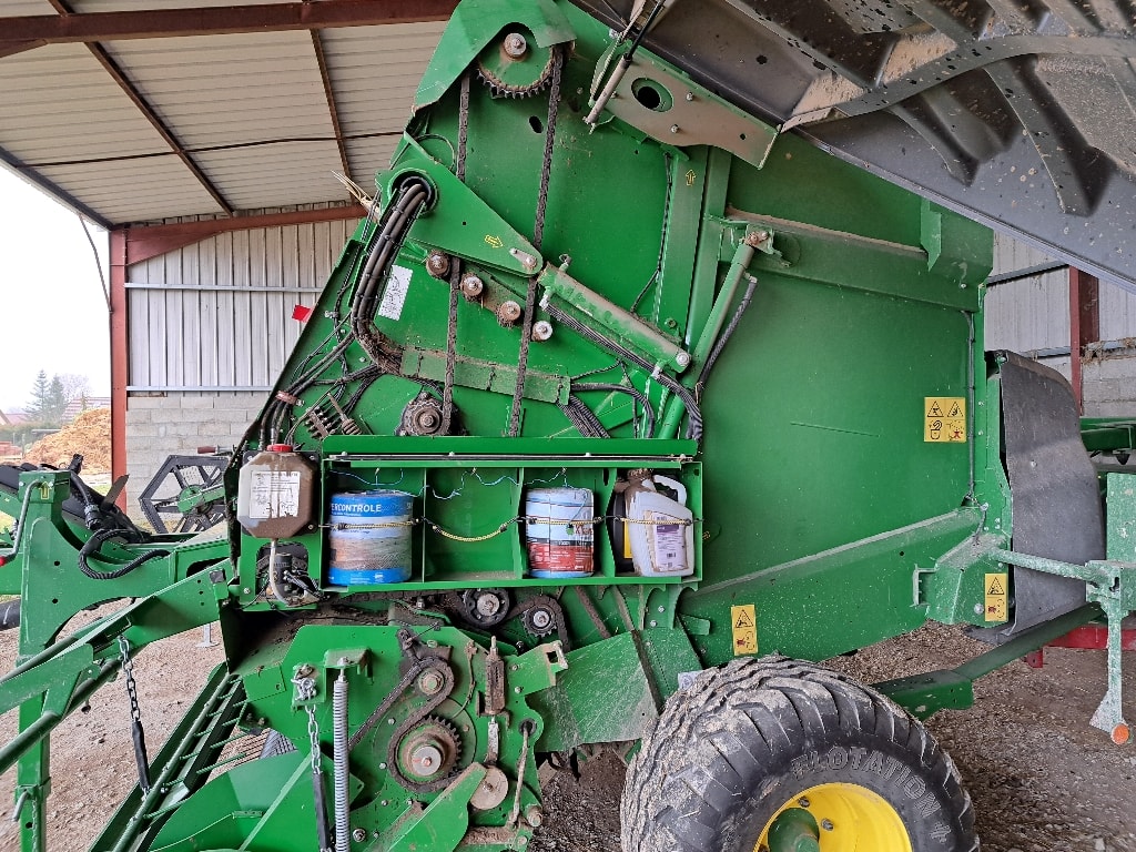 Presse balles rondes JOHN DEERE V 461 M - photo slide 9