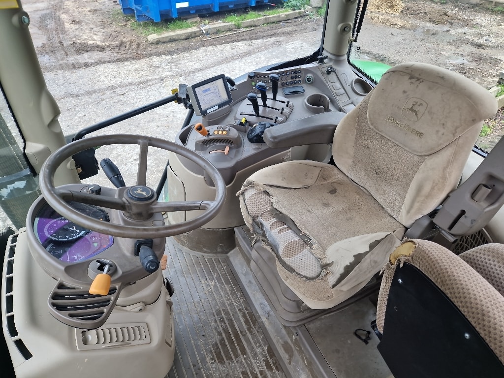 Tracteur JOHN DEERE 6190R - photo slide 9