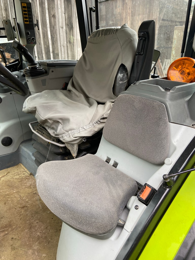 Tracteur CLAAS ARION 410 - photo slide 10