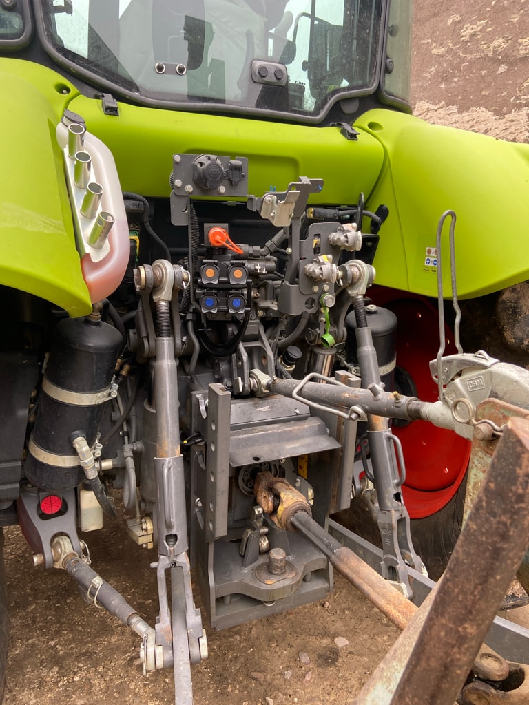Tracteur CLAAS ARION 410 - photo slide 9