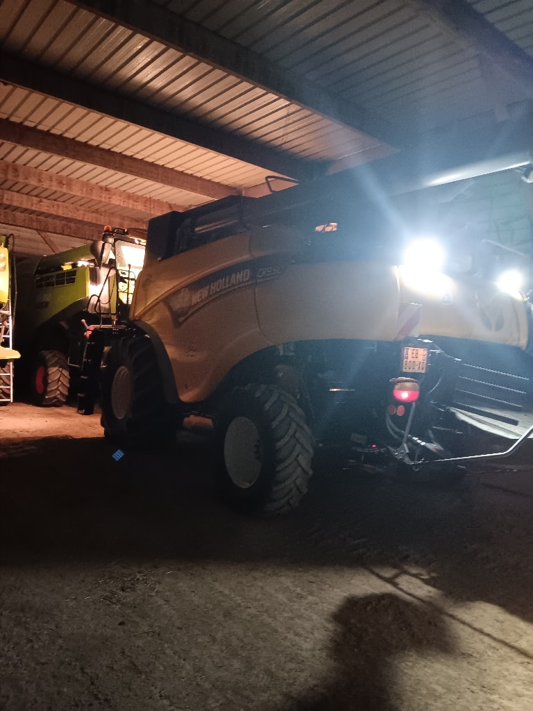 Moissonneuse NEW HOLLAND CR 9.90 REVELATION - photo slide 2
