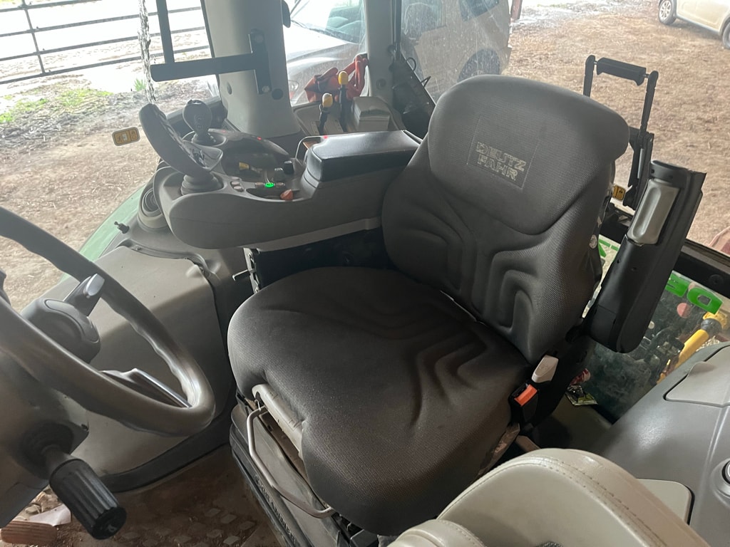 Tracteur chargeur DEUTZ FAHR 6155 AGROTRON TTV - photo slide 20