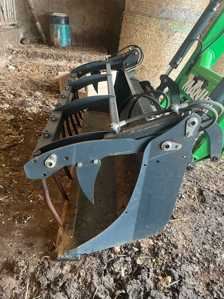 Tracteur chargeur DEUTZ FAHR 6155 AGROTRON TTV - photo slide 11
