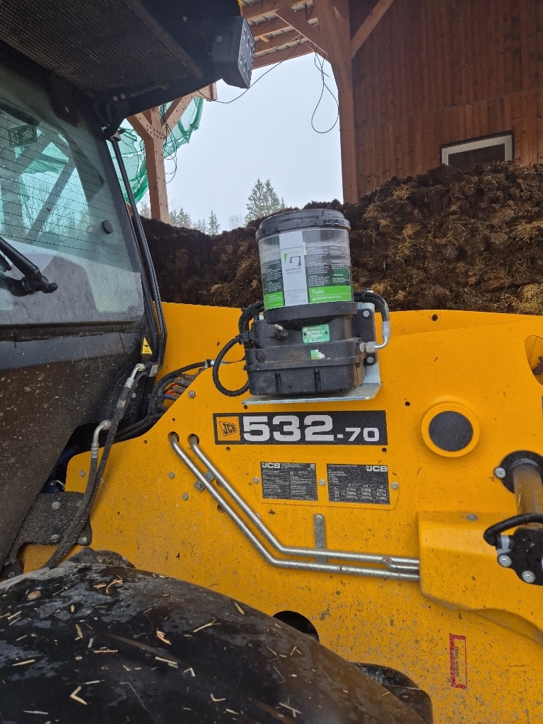 Telescopique JCB 532 70 agri super dtvt - photo slide 5