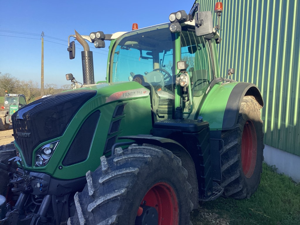 Tracteur FENDT 714 S4 profi  - photo slide 2
