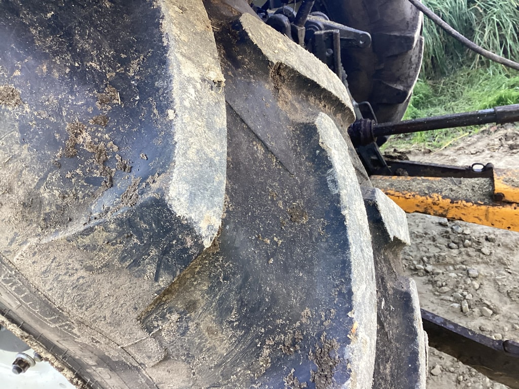 Tracteur VALTRA N104  - photo slide 6