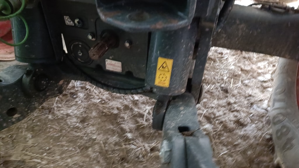 Tracteur KUBOTA M7153 - photo slide 9