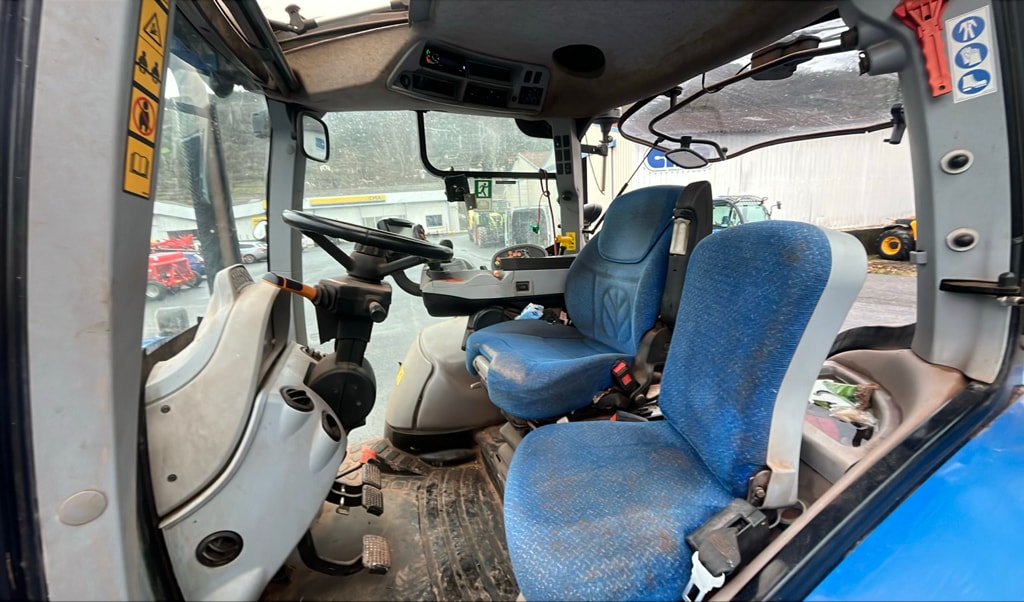 Tracteur NEW HOLLAND T7 185 AC - photo slide 13