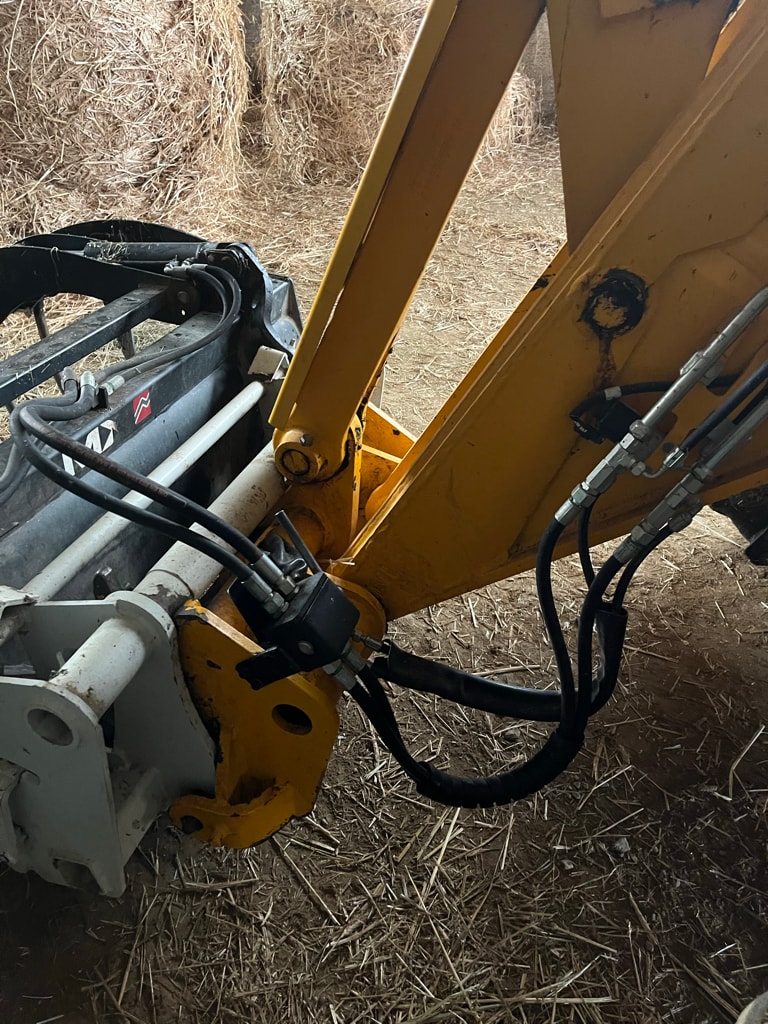 Telescopique JCB 538-60 AGRI XTRA DTVT - photo slide 8