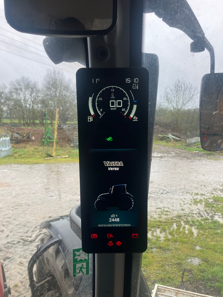 Tracteur VALTRA N155V - photo slide 16