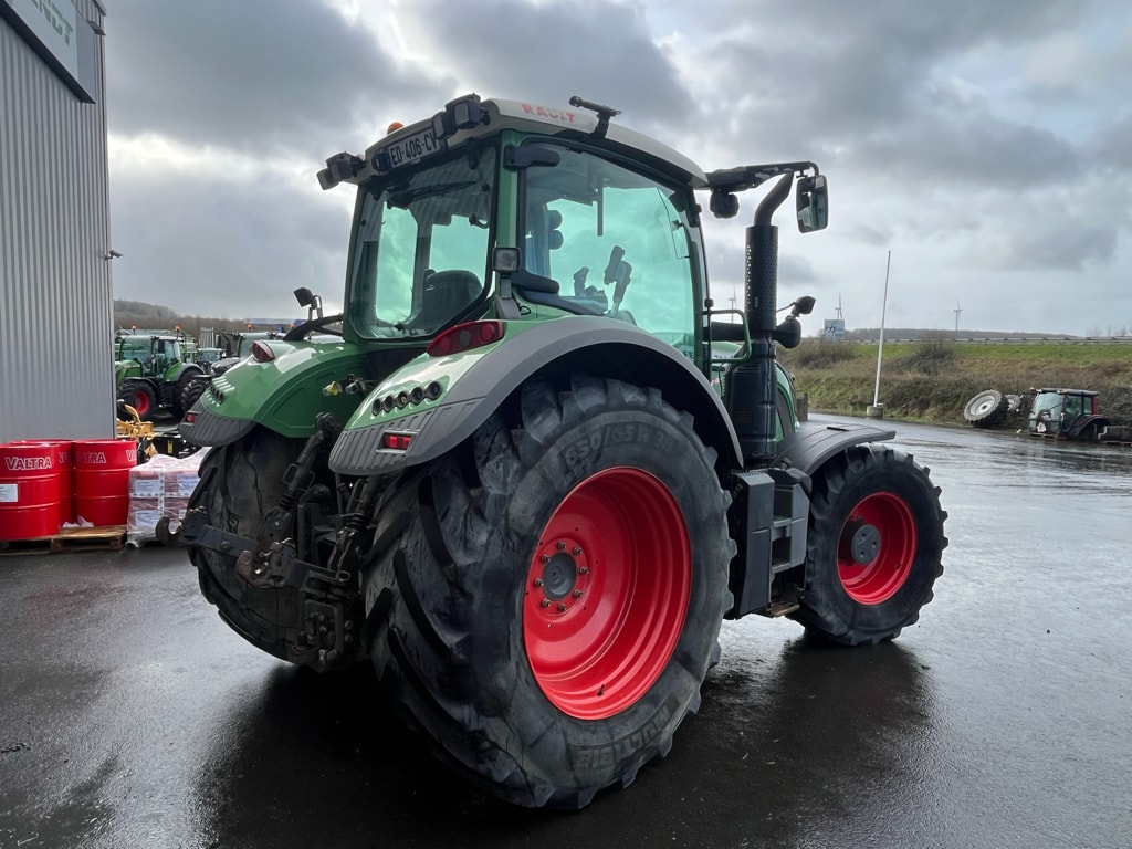 Tracteur FENDT 714 VARIO PROFI - photo slide 3