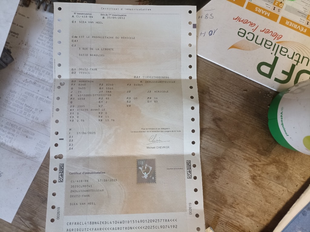 Tracteur chargeur DEUTZ FAHR AGROTRON K 430 - photo slide 21