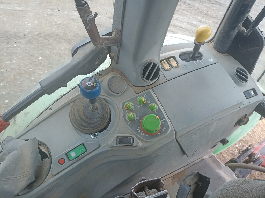 Tracteur chargeur DEUTZ FAHR AGROTRON K 430 - photo slide 4