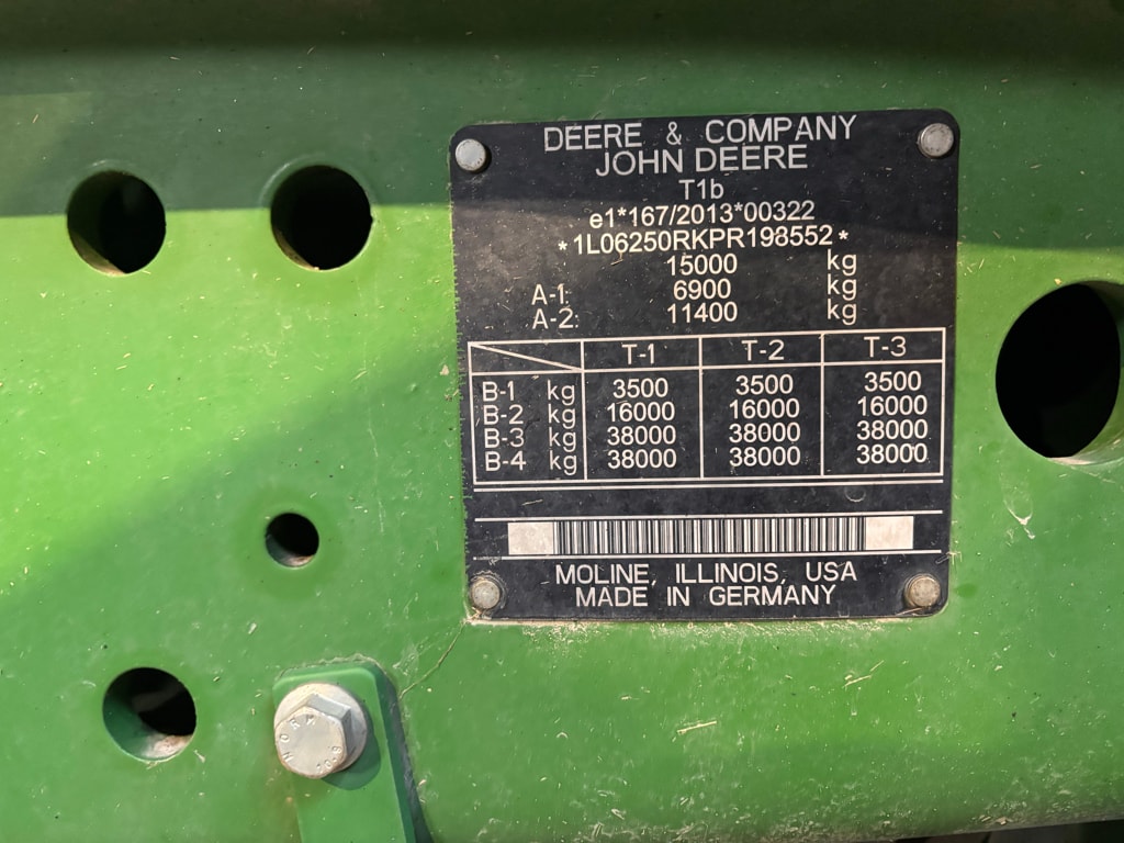 Tracteur JOHN DEERE 6R 250 - photo slide 5