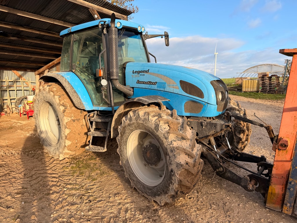 Tracteur LANDINI LEGEND 135 TDI - photo slide 4
