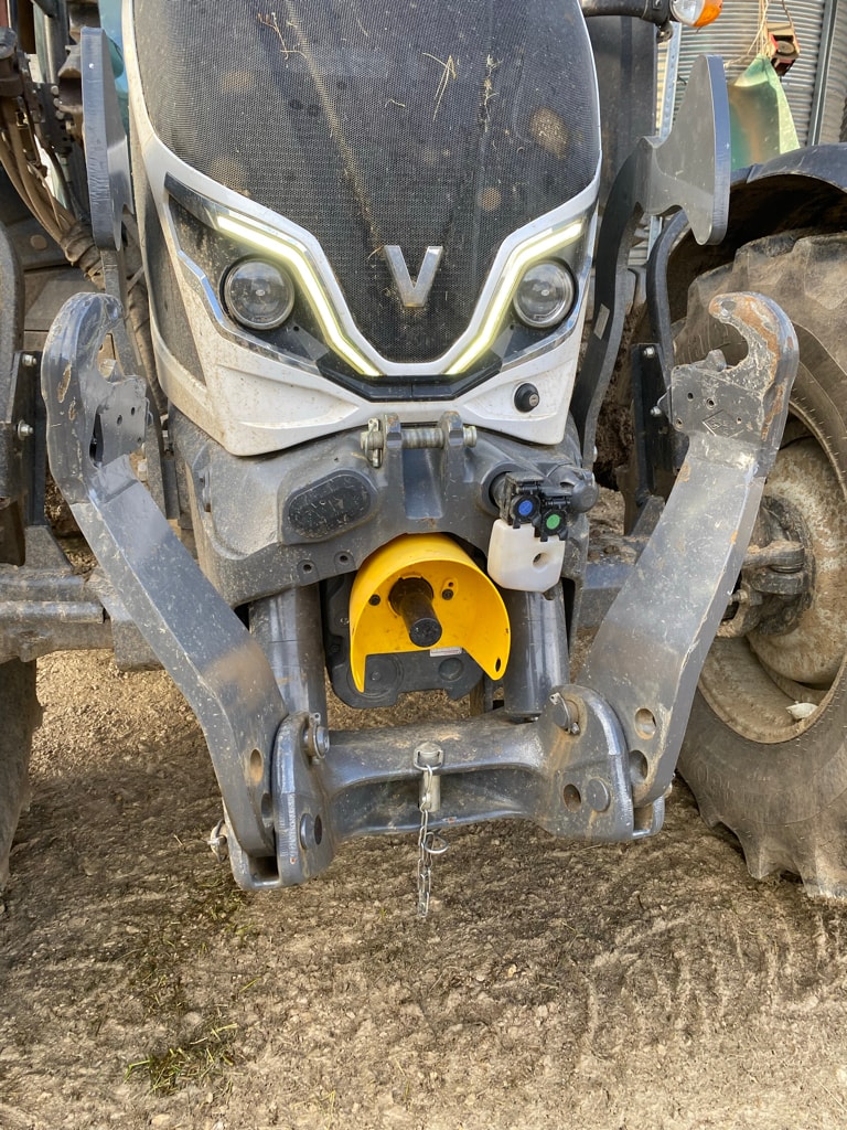 Tracteur chargeur VALTRA N175 - photo slide 8