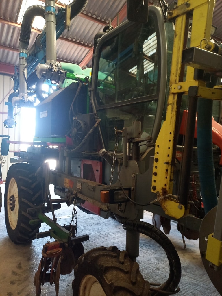 Tracteur enjambeur DEROT DTH 140  - photo slide 3