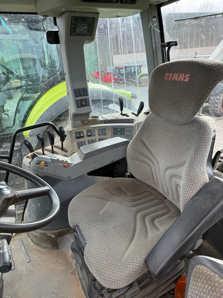 Tracteur CLAAS ARION 610 - photo slide 5