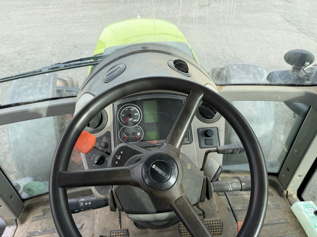 Tracteur CLAAS ARION 610 - photo slide 6