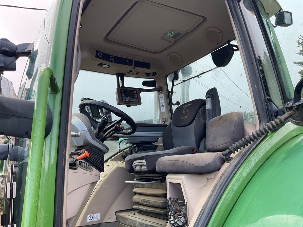 Tracteur FENDT 716 VARIO POWER - photo slide 16