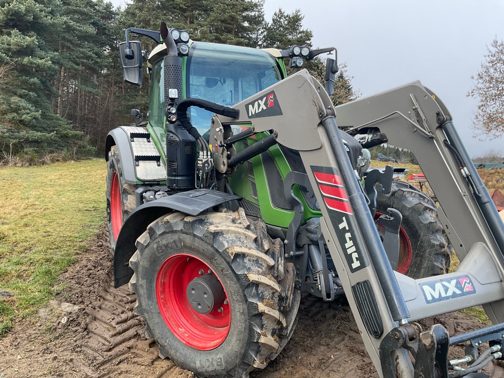 Tracteur FENDT 716 VARIO POWER - photo slide 2