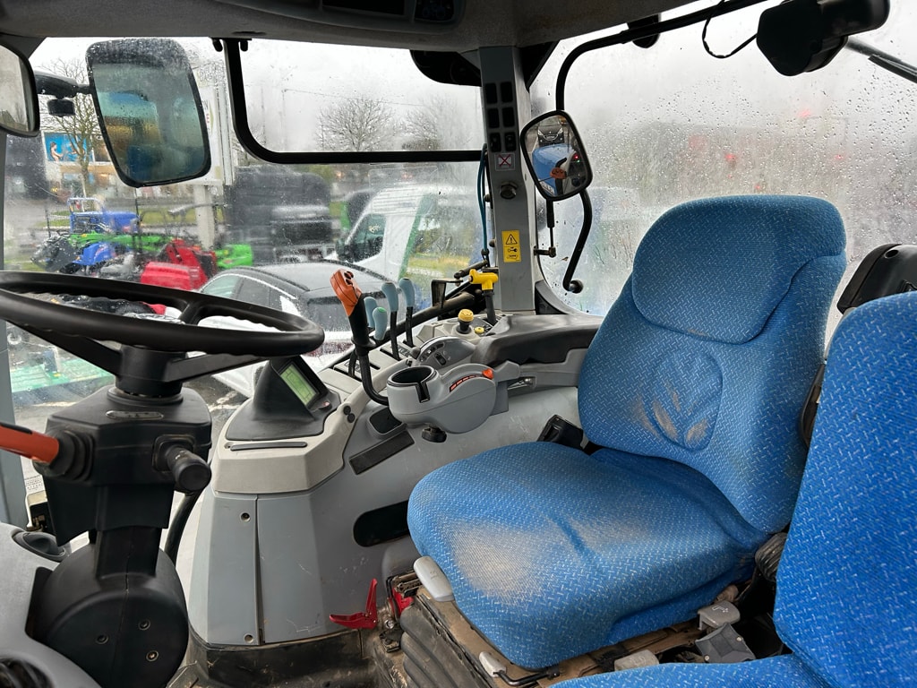 Tracteur NEW HOLLAND T7 250 - photo slide 9