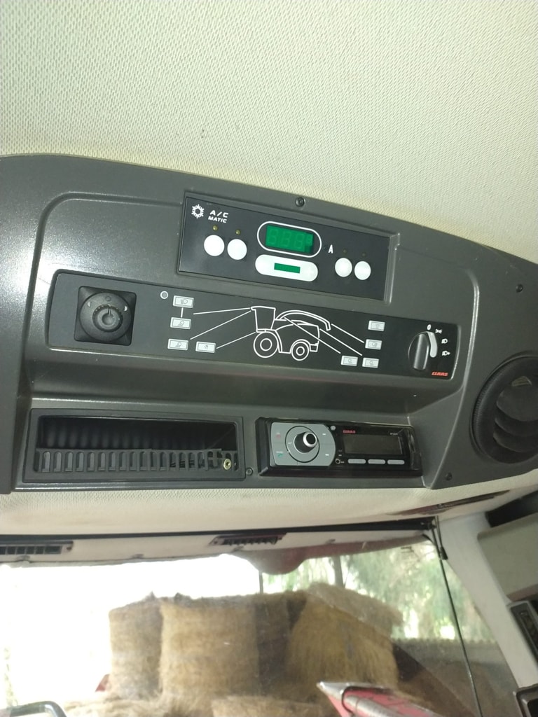 Ensileuse CLAAS JAGUAR 950  DYNAMIC POWER - photo slide 12