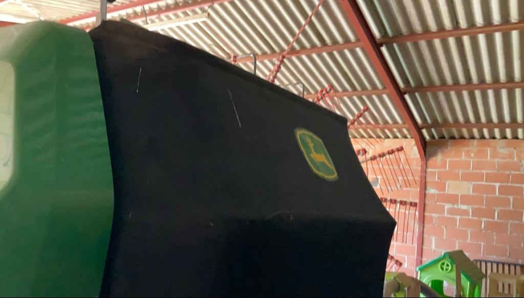 Presse balles rondes JOHN DEERE V451 R - photo slide 11