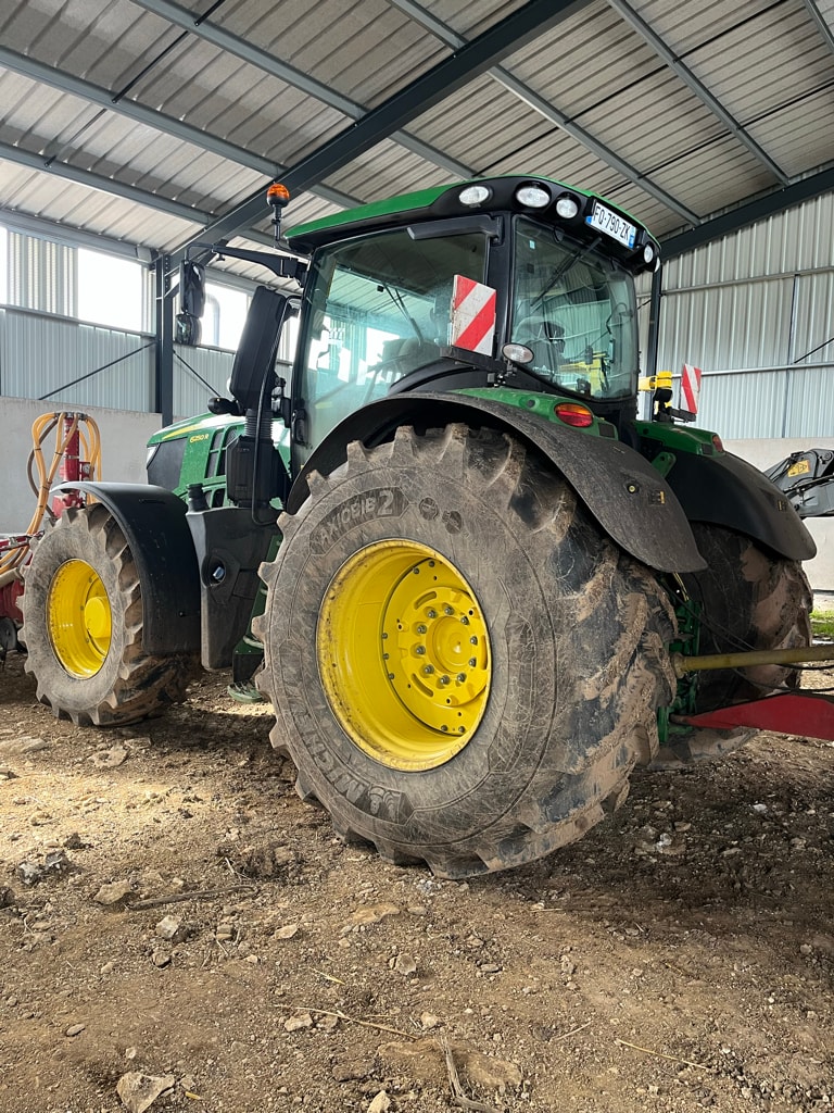 Tracteur JOHN DEERE 6250R - photo slide 9