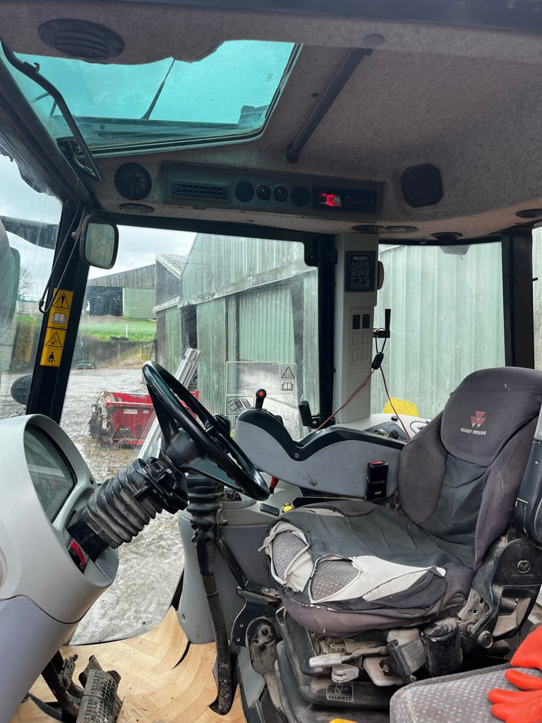 Tracteur MASSEY FERGUSON 6445 T3 - photo slide 12