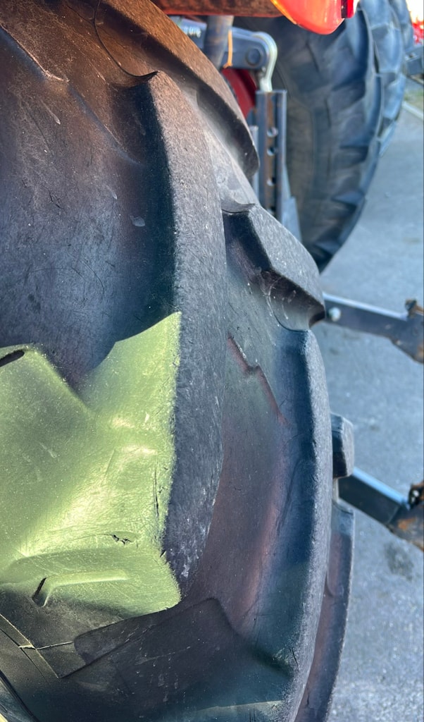 Tracteur KUBOTA M7133 - photo slide 4