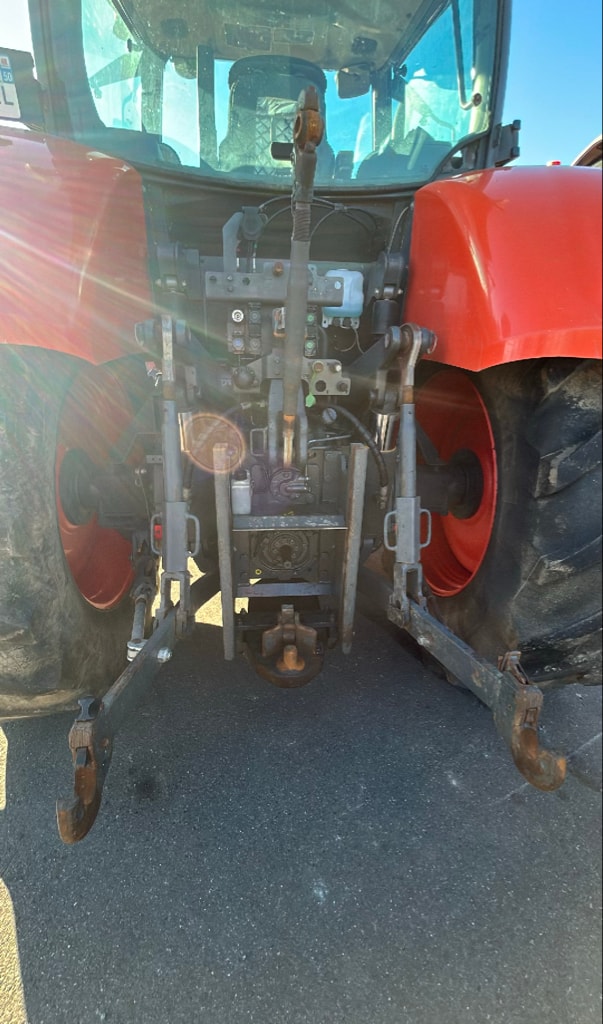 Tracteur KUBOTA M6121 - photo slide 10