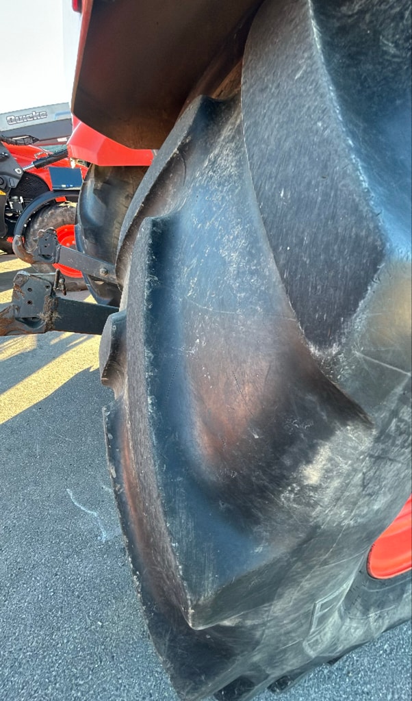 Tracteur chargeur KUBOTA M7151 premium - photo slide 7