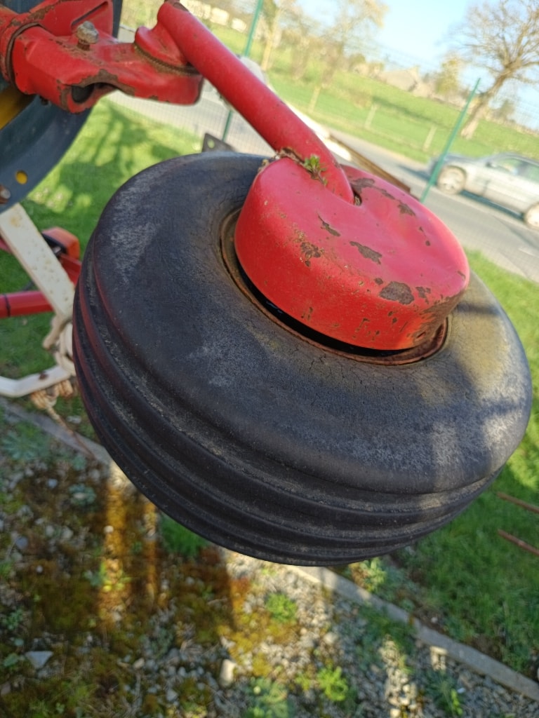 Faneuse POTTINGER HIT 8.81 - photo slide 5
