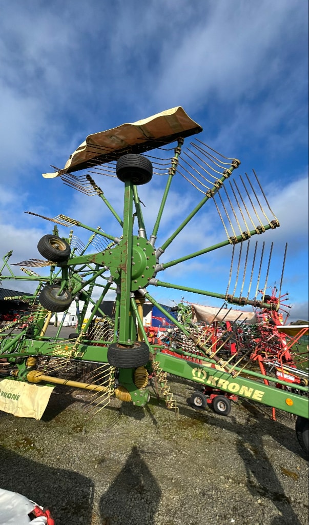 Andaineur KRONE Swardo 810 - photo slide 6