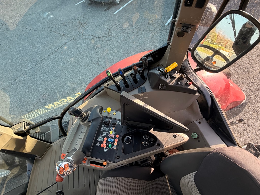 Tracteur CASE IH MAXXUM 115 MULTICONTROLLER - photo slide 17