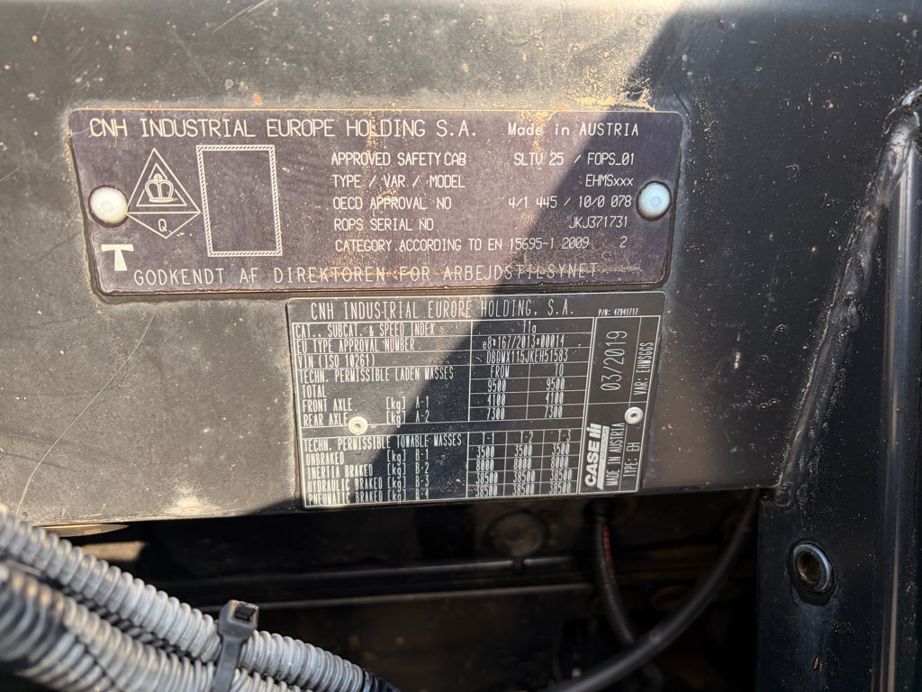 Tracteur CASE IH MAXXUM 115 MULTICONTROLLER - photo slide 9