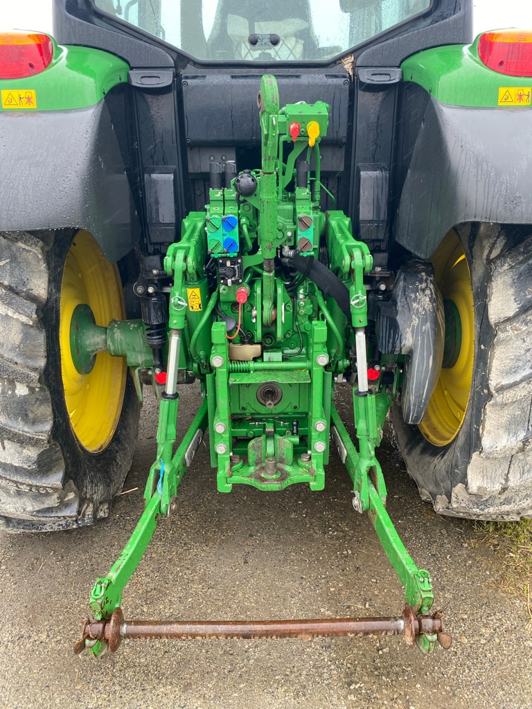 Tracteur chargeur JOHN DEERE 6110M - photo slide 5