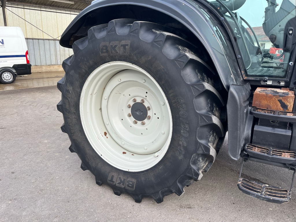 Tracteur VALTRA T 203 DIRECT - photo slide 7