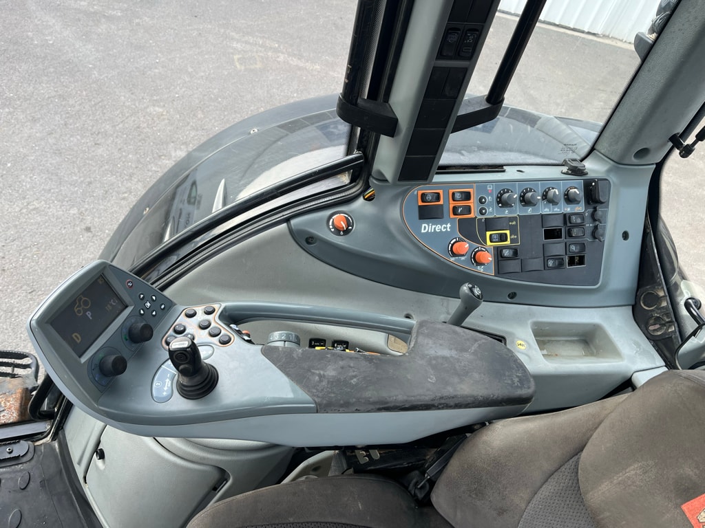 Tracteur VALTRA T 203 DIRECT - photo slide 10
