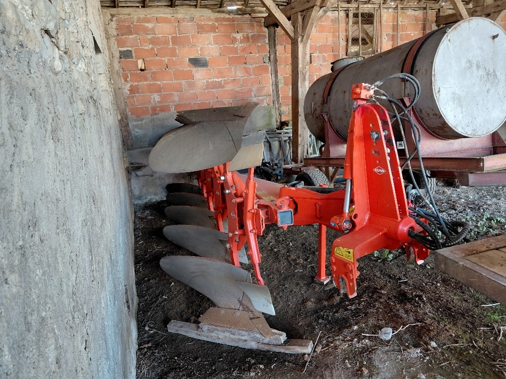 Charrue KUHN Vari master 123 - photo slide 2