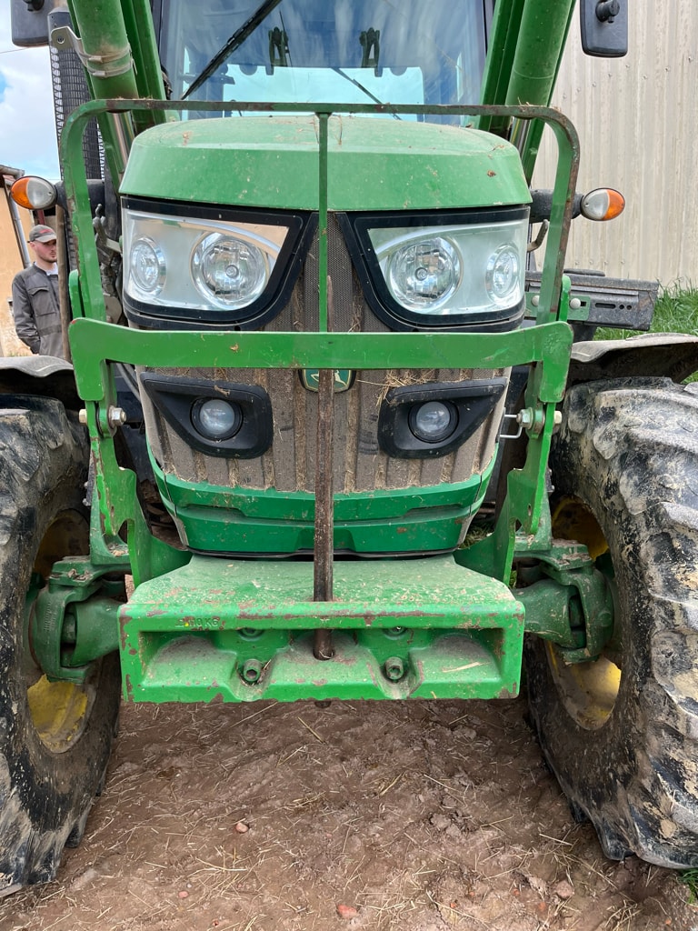 Tracteur chargeur JOHN DEERE 6115M - photo slide 16